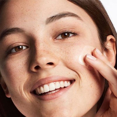 ژل مرطوب کننده و آبرسان دراماتیکالی کلینیک