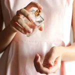 عطر ادکلن وودلایک مدل Mari Gold ماری گلد زنانه حجم 100 میل - Image 2