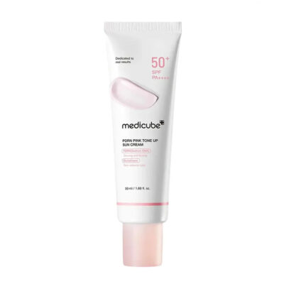 ضد آفتاب مدی کیوب صورتی تون آپ حاوی گلوتاتیون و PDRN جوانساز با SPF50+ حجم 50 میل