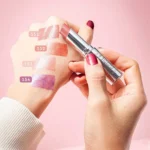 رژلب جامد براق گلدن رز مدل SPARKLE BRIGHT رنگ ROSY GEM شماره 151 - Image 2